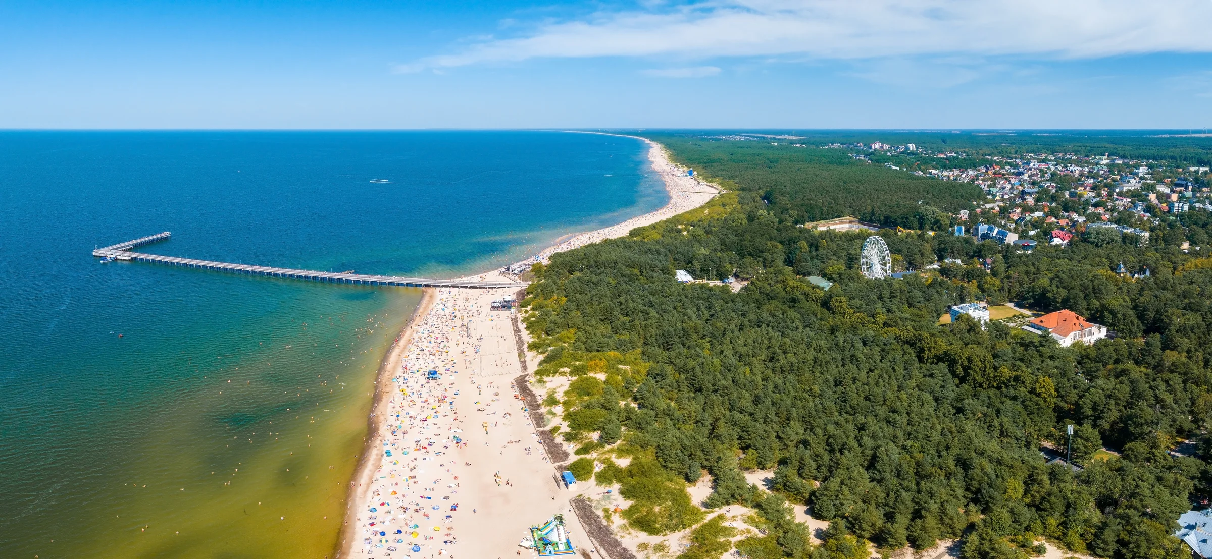 Palangos paplūdimys, tiltas ir pušynas iš paukščio skrydžio